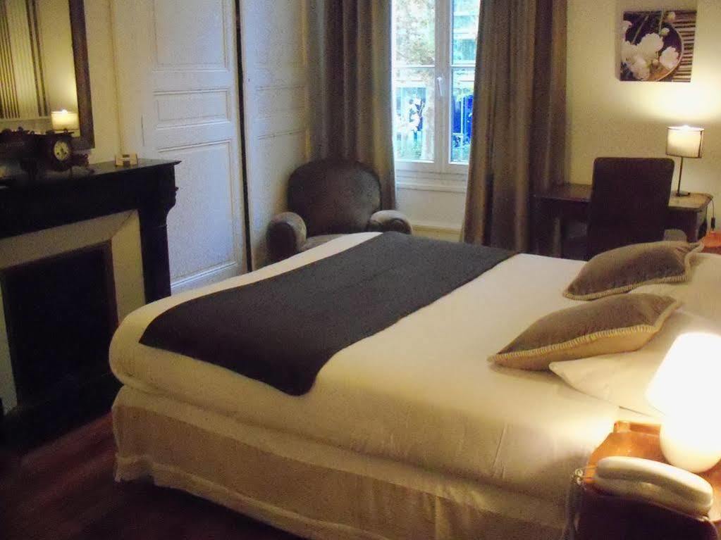 Hotel Val De Loire 2*